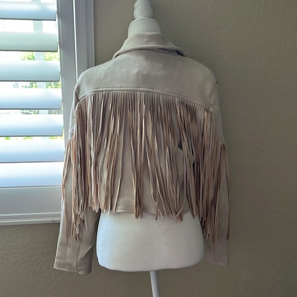 Jacket - Picture 3 of 6